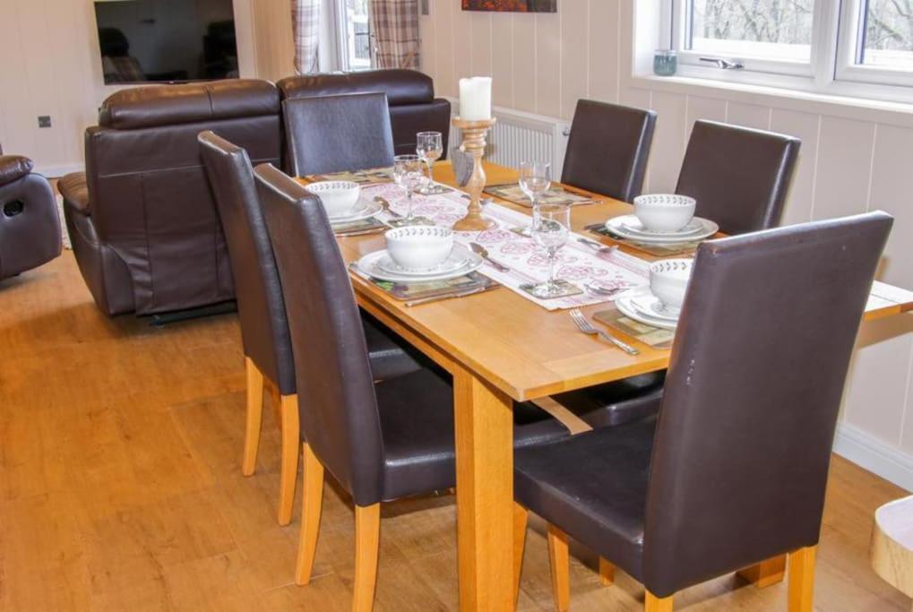Fabulous Detached Lodge With Hot Tub Two Nights Minimum Stay ブリッジノース エクステリア 写真